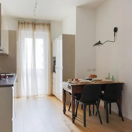The Rent - Cozy One-bedroom In Porta Romana Area