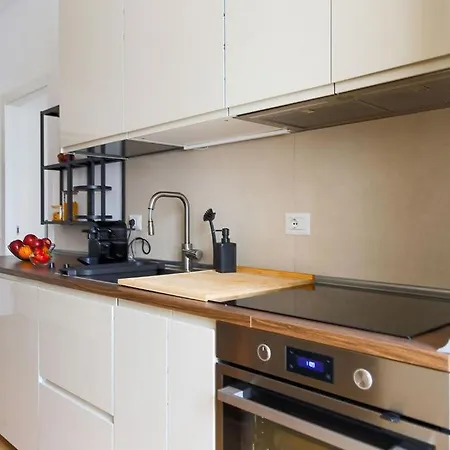 The Rent - Cozy One-bedroom In Porta Romana Area Milano