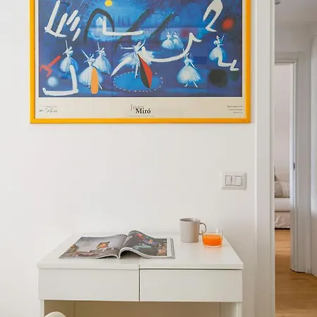 The Rent - Cozy One-bedroom In Porta Romana Area Apartman Milánó